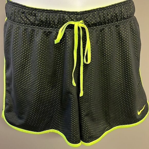 Nike Grey Neon Yellow Mesh Pull on Shorts w/ Drawstring and Elastic Waist-Medium - Picture 6 of 12